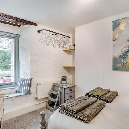 2 Bed In 57901 Holiday home